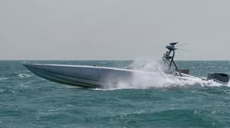 De Amerikaanse marinedrone Devil Ray heeft voor het eerst raketten gelanceerd tijdens een missie in het Midden-Oosten