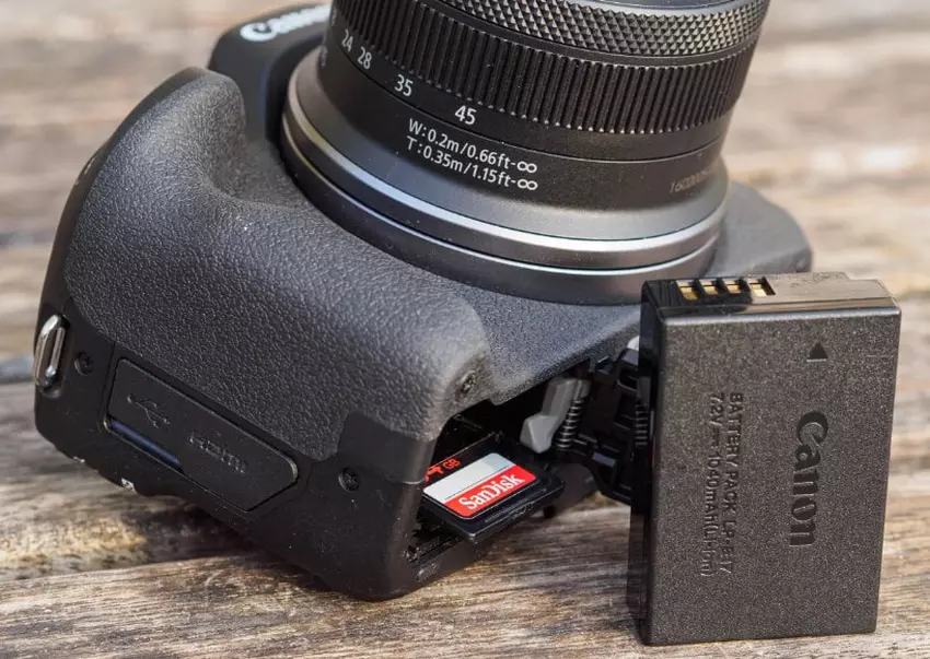 Canon EOS R50 YouTube camera vergelijking