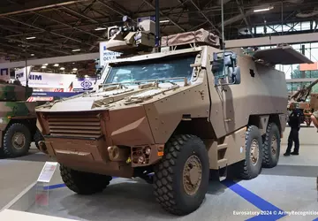 Frankrijk ontvangt eerste zelfrijdende mortier MEPAC