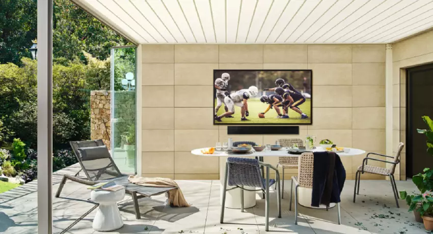 Samsung heeft The Terrace onthuld, een grote tv met Neo QLED-scherm en water- en stofbestendigheid voor buitengebruik voor $20.000