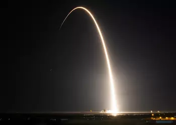 Dubbele verjaardag: SpaceX voerde zijn 80e ...