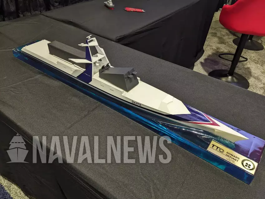 Het Defiant-model met de ADL-draagraket. Illustratie: Marine Nieuws