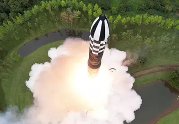 Noord-Korea heeft twee ballistische raketten gelanceerd ...