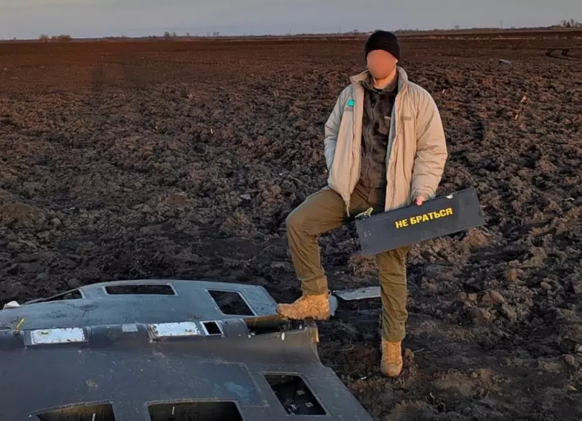 Oekraïne toont voor het eerst hoe het een Sting onderscheppingsdrone heeft gebruikt om Shahed te vernietigen