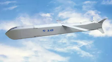 De Russen hebben de Kh-69 kruisraket onthuld met een kernkop van 310 kg en een bereik tot 290 km voor het Su-57 gevechtsvliegtuig van de vijfde generatie.