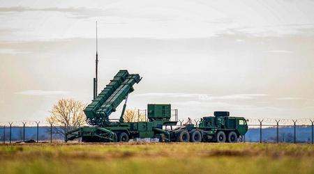 Na de komst van Amerikaanse F-16 Fighting Falcon-gevechtsvliegtuigen verplaatst Roemenië luchtverdedigingssystemen naar de grens met Oekraïne om zich te verdedigen tegen Russische UAV's.