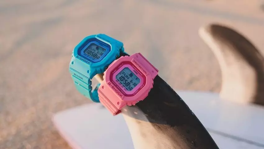 Casio introduceert de vrouwelijke G-LIDE GLXS5610 in de VS in de kleuren van de Lilo en Stitch tekenfilm
