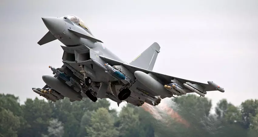 Turkije is in gesprek met het VK en Spanje om 40 Eurofighter Typhoon gevechtsvliegtuigen te kopen vanwege een nieuwe onderbreking in de $20 miljard kostende F-16 Fighting Falcon deal.
