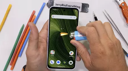 Modulair maar fragiel: de Fairphone 6 werd op de proef gesteld door tech blogger JerryRigEverything