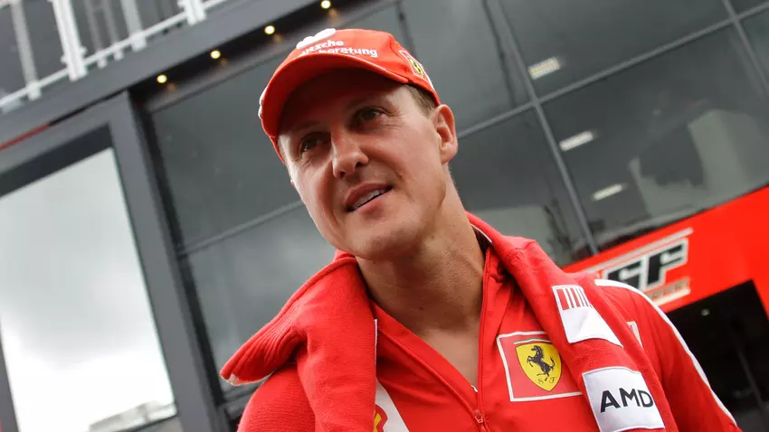 De hoofdredacteur van vrouwentijdschrift Die Aktuelle is ontslagen na publicatie van een door AI gegenereerd interview met Michael Schumacher