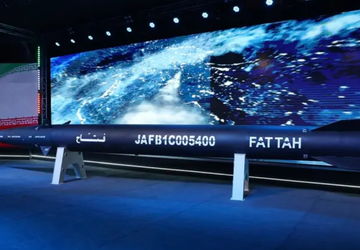 Iran onthult FATTAH hypersonische ballistische raket ...