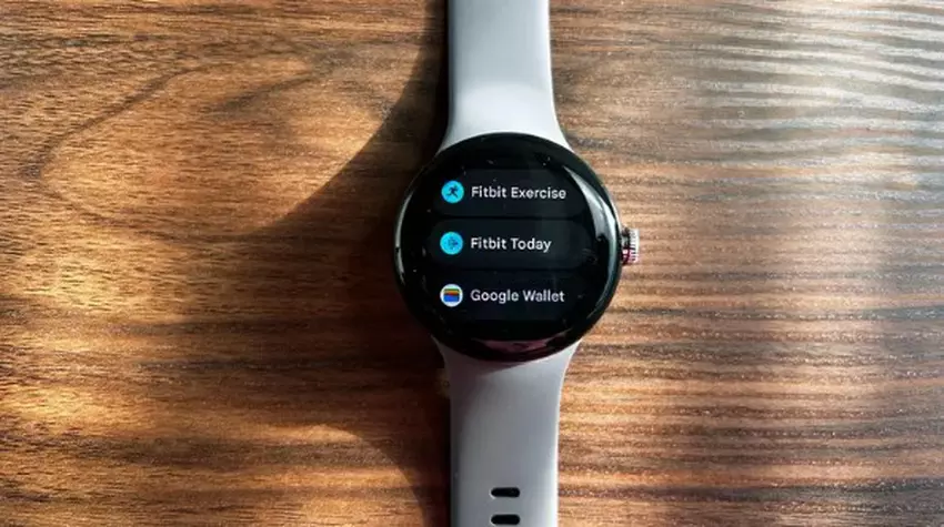 Google Pixel Watch 4 versus Samsung Galaxy Watch 8