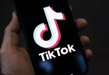 Trump stelt 75-dagen verbod op TikTok ...