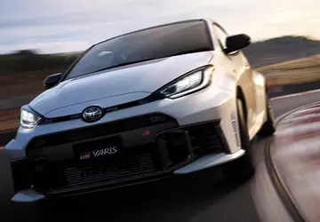 De Toyota GR Yaris hot-hatch heeft ...