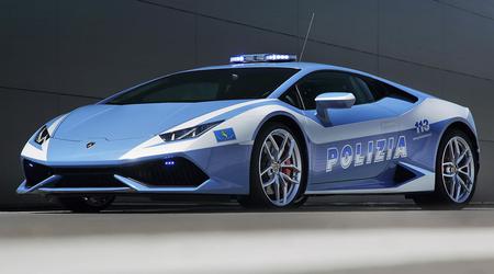 Zes speciale supercars: Lamborghini viert 20 jaar samenwerking met de Italiaanse politie