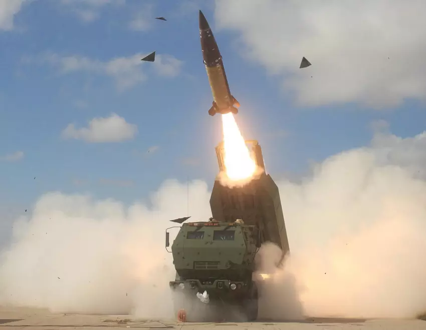 De VS hebben in het geheim ATACMS ballistische raketten met een doelbereik van 165 kilometer overgedragen aan Oekraïne, de AFU heeft ze gebruikt om Russische vliegvelden aan te vallen.