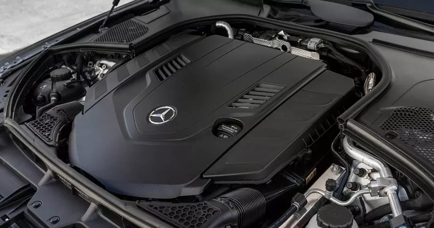 Mercedes neemt geen afscheid van de verbrandingsmotor: de krachtige V8- en V12-motoren blijven in dienst