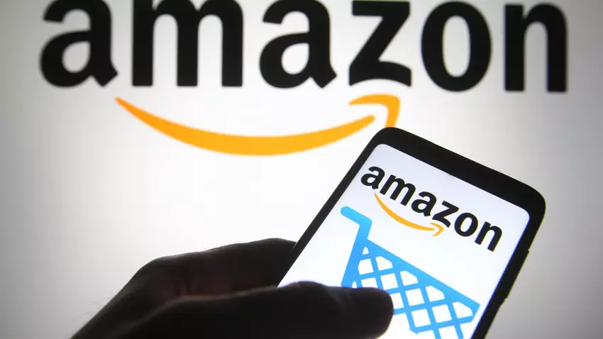 De CEO van Amazon zei dat Amazon Q AI het bedrijf miljoenen dollars en duizenden jaren werk van codeontwikkelaars bespaart.