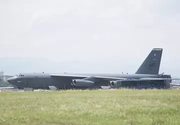 De B-52H Stratofortress atoombommenwerper heeft een ...