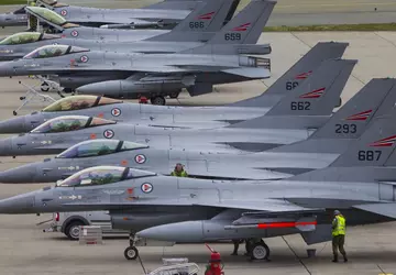 Oekraïne ontvangt mogelijk Nederlandse F-16 Fighting ...