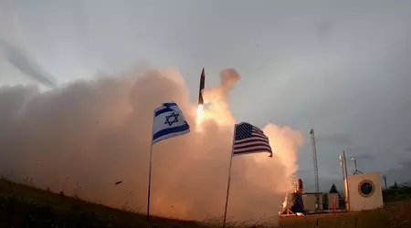 Israël heeft officieel de allereerste onderschepping van een raket met het Arrow-3 extra-atmosferische raketafweersysteem aangekondigd.