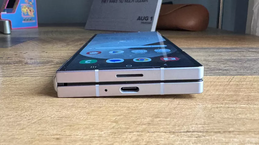 Galaxy Fold7 werd voor het eerst getoond in een foto - het lijkt erop dat het geen mock-up is