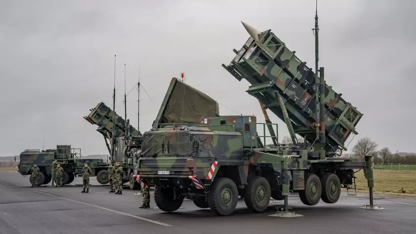 Wanneer Duitsland een extra batterij MIM-104 Patriot SAMs zal overdragen aan Oekraïne
