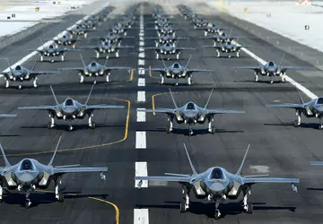 Pentagon stopt leveringen van verbeterde F-35 ...