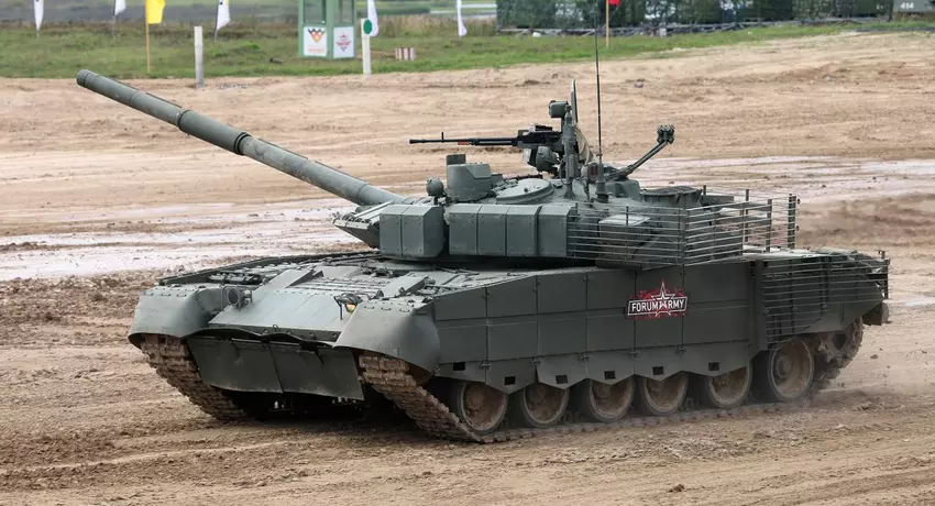 Oekraïense drones met granaten vernietigden twee Russische T-80 tanks ter waarde van $4,4 miljoen