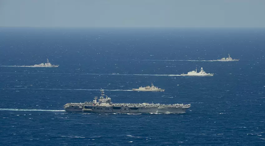 De VS hebben voor het eerst in 20 jaar twee gevechtsgroepen van vliegdekschepen geconcentreerd in de Middellandse Zee - Gerald R. Ford en Dwight D. Eisenhower kwamen in de regio aan na de aanval op Israël.