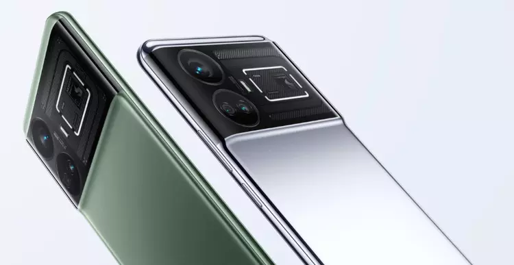 De realme GT 5 heeft de ...