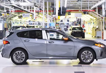 BMW heeft auto's geleerd om zonder ...