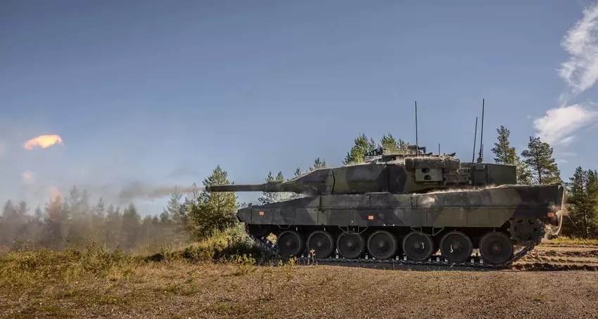 Zweden heeft besloten om 320 miljoen dollar te investeren in de modernisering van 44 Stridsvagn 122 tanks vanwege de oorlog in Oekraïne.