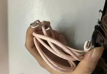 Net als de MacBook Air: iPhone ...