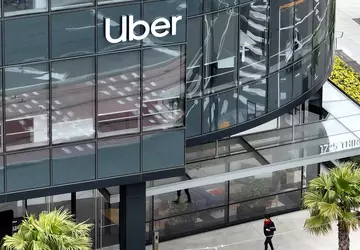 Uber investeert $100 miljoen in fintechbedrijf ...