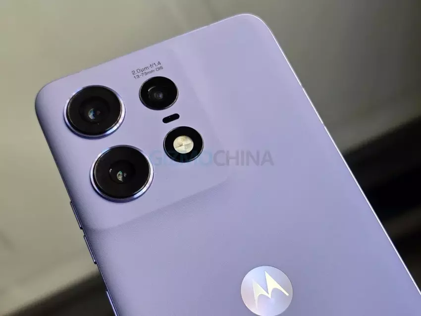 Motorola Edge 50 Pro. Illustratie: Gizmochina