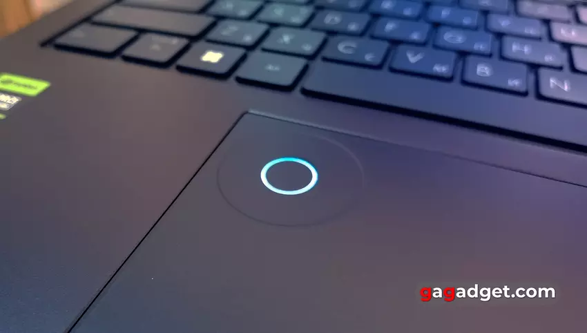 ASUS Zenbook Pro 14 OLED touchpad