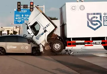 Chinese fabrikant botst in een botsproef ...