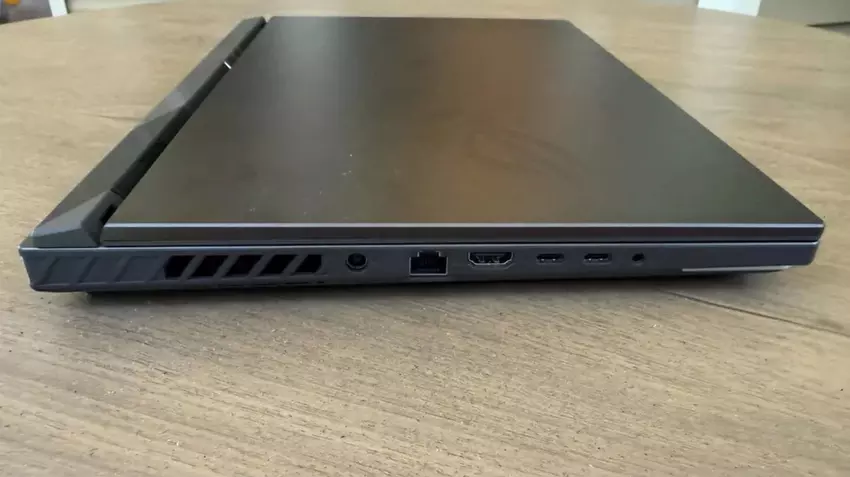 ROG Strix G16 versus ROG Zephyrus G16