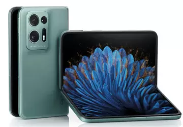 Twee OLED-schermen en een drievoudige hoofdcamera ...