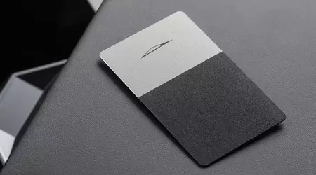 Tesla heeft een nieuw accessoire onthuld voor de Cybertruck - een metalen sleutelkaart van $60