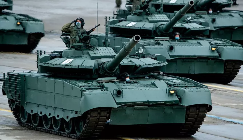 Oekraïense strijdkrachten nemen nieuwste 2022 geüpgradede T-80BVM tank voor het eerst in beslag