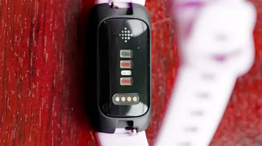 mi band 9 of Fitbit Inspire 3