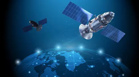 Kunstmatige intelligentie kreeg de controle over een satelliet en begon onmiddellijk Japanse en Indiase militaire bases te volgen...