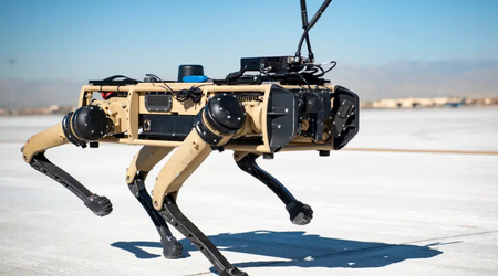 Amerikaanse elite-eenheden testen bewapende "robothonden 