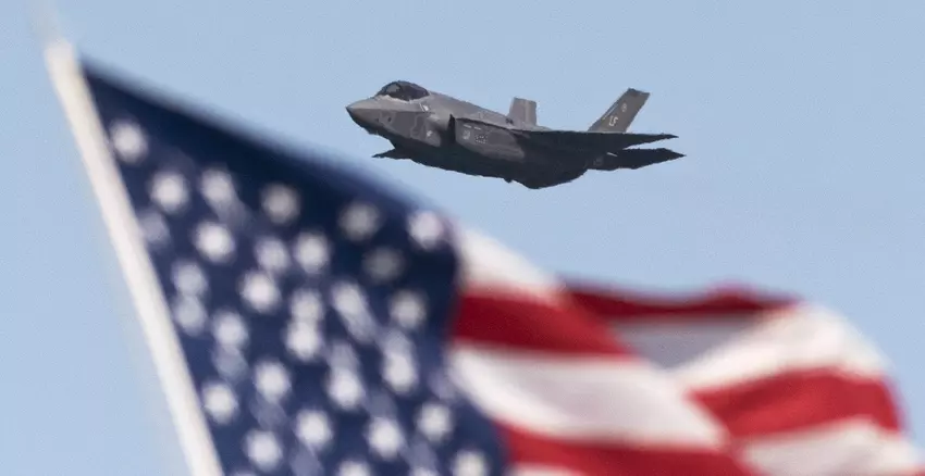 Lockheed Martin blijft F-35 TR-2 gevechtsvliegtuigen leveren en is van plan om de levering van F-35 TR-3 te hervatten tegen eind 2023.