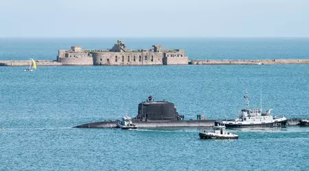De Franse marine heeft de Barracuda-klasse Duguay-Trouin nucleair aangedreven aanvalsonderzeeër ontvangen, die zal worden bewapend met Naval SCALP-raketten met een maximaal lanceerbereik van 1.000 kilometer.