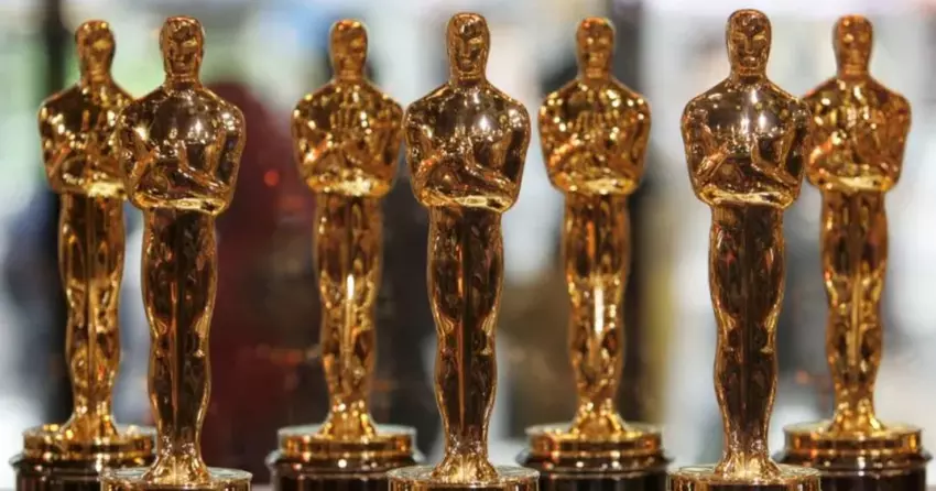Op het hoogtepunt werden de Oscars in het Verenigd Koninkrijk bekeken door een miljoen mensen op tv, terwijl het gemiddelde aantal 500 duizend bedroeg.