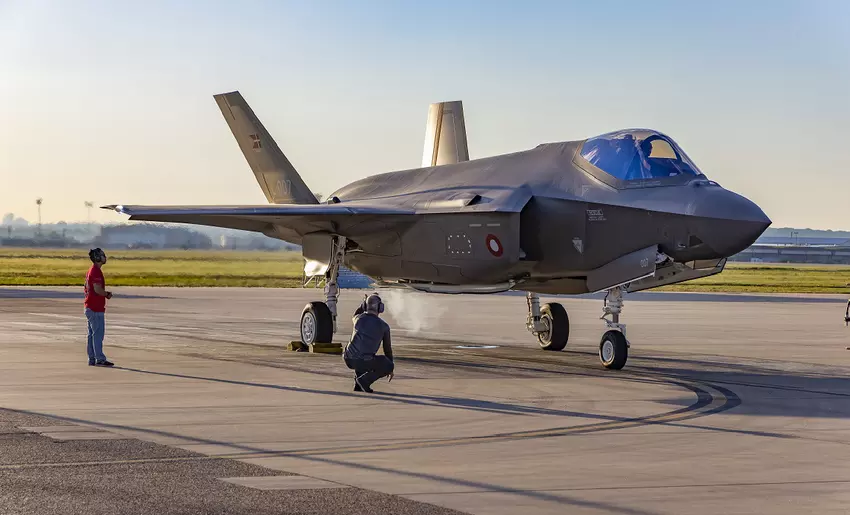 Lockheed Martin assembleert 7e F-35A Lightning II vijfde generatie jachtvliegtuig voor Koninklijke Deense Luchtmacht