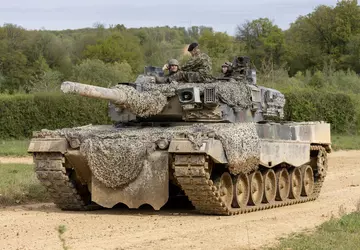 Zwitserland verkoopt 25 Leopard 2 tanks ...